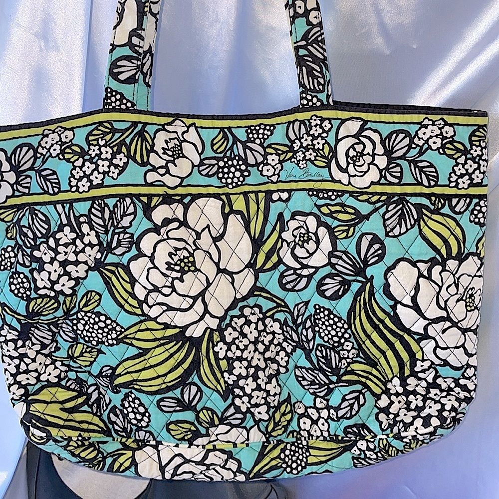 Vera Bradley Tote Retired 2012 Island Blooms Aqua Lime Black Floral Quilted Icon